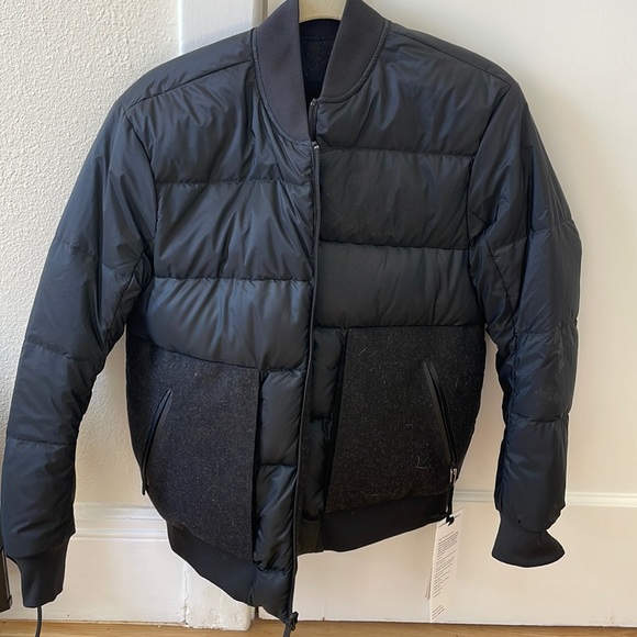 NWT Reversible Lululemon ‘Roam Far’ wool bomber - Picture 3 of 6